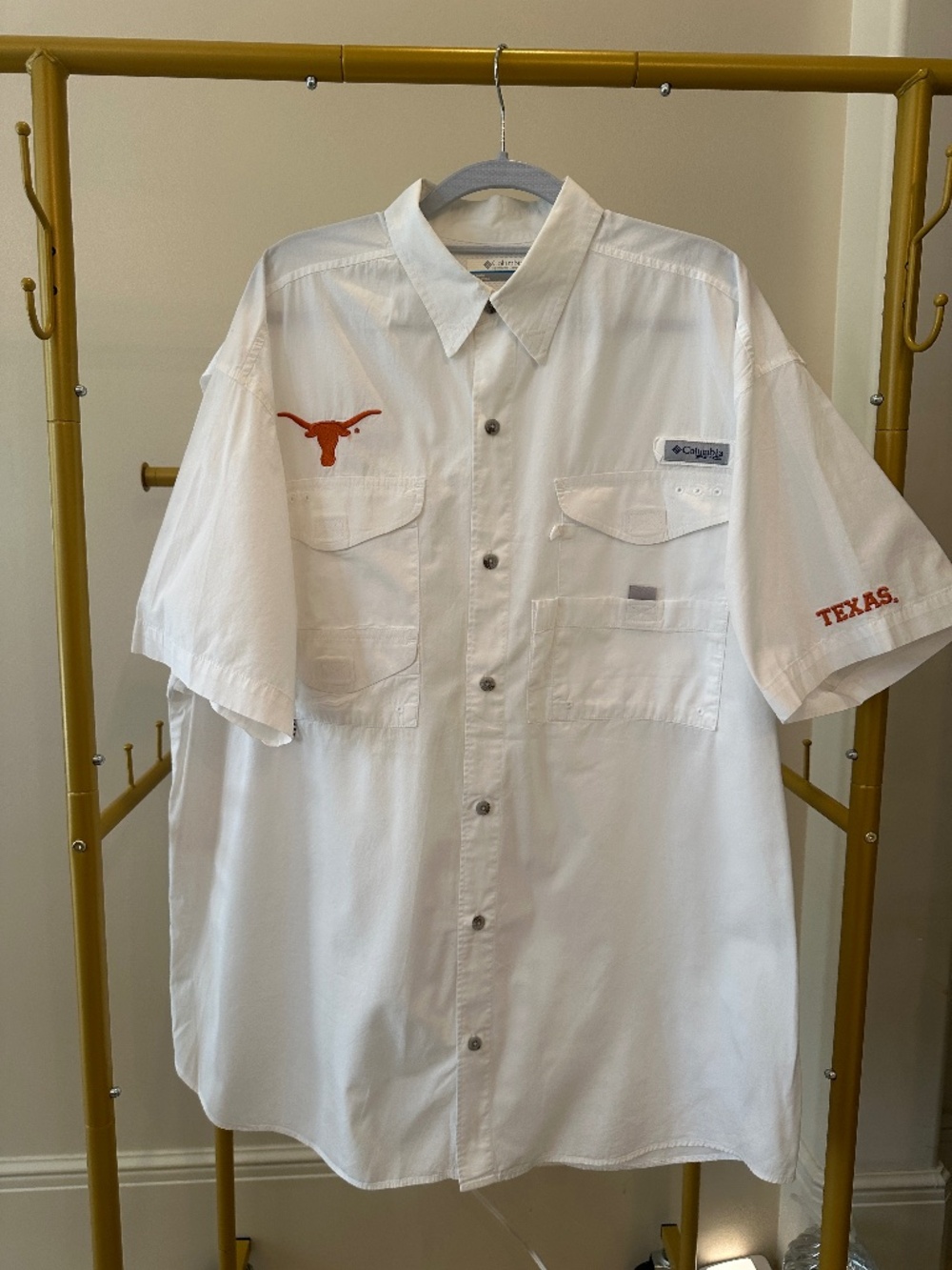 University of Texas UT embroidered Columbia white fishing shirt - Men's LARGE